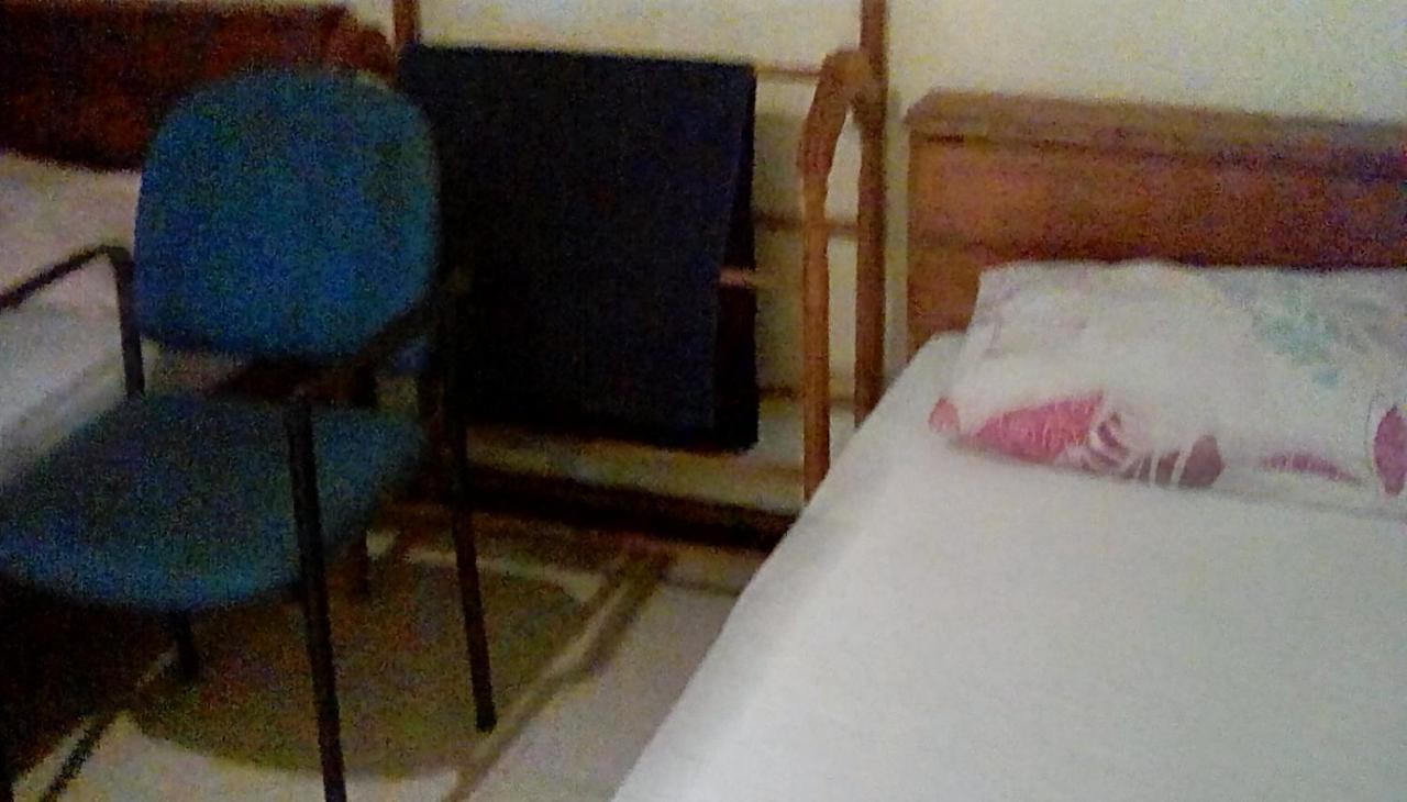 Leaf Guest House 감폴라 외부 사진
